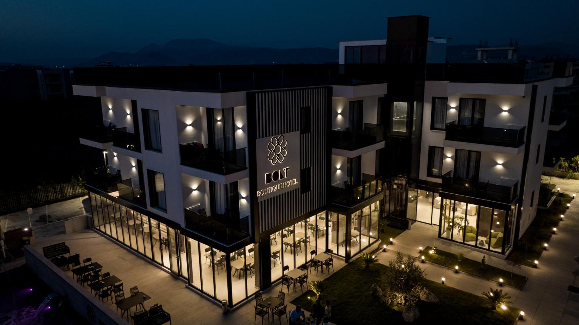 Bolt Boutique Hotel Лежа Екстер'єр фото